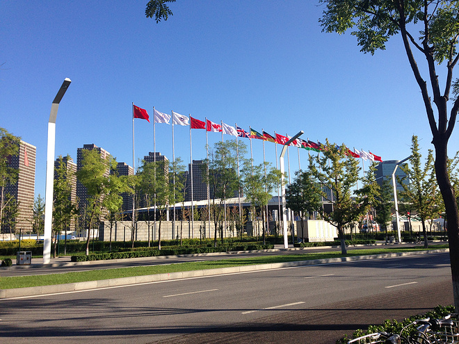 一次纯粹的公路半程马拉松赛、一次大众跑步的狂欢——太原马拉松日记