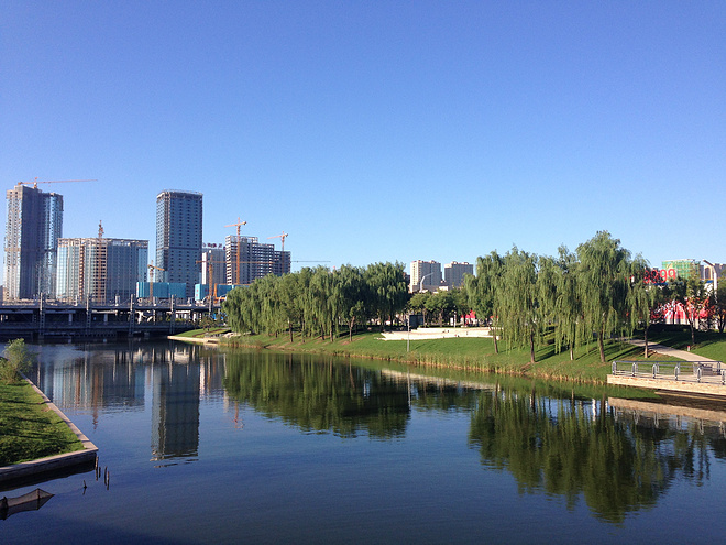 一次纯粹的公路半程马拉松赛、一次大众跑步的狂欢——太原马拉松日记