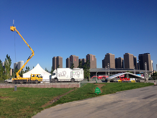 一次纯粹的公路半程马拉松赛、一次大众跑步的狂欢——太原马拉松日记