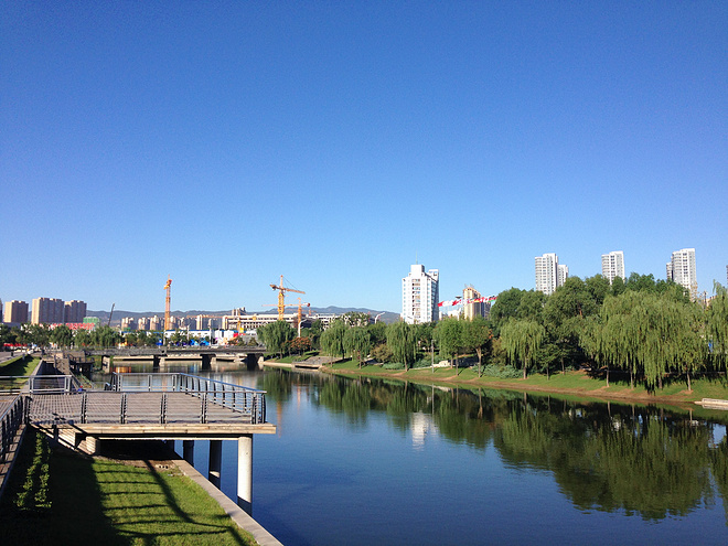 一次纯粹的公路半程马拉松赛、一次大众跑步的狂欢——太原马拉松日记