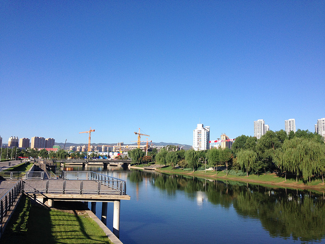 一次纯粹的公路半程马拉松赛、一次大众跑步的狂欢——太原马拉松日记