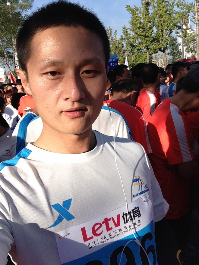 一次纯粹的公路半程马拉松赛、一次大众跑步的狂欢——太原马拉松日记