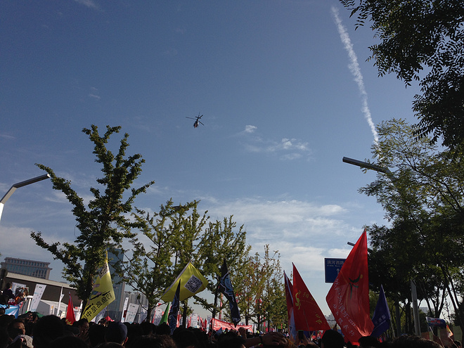 一次纯粹的公路半程马拉松赛、一次大众跑步的狂欢——太原马拉松日记