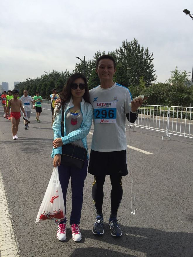 一次纯粹的公路半程马拉松赛、一次大众跑步的狂欢——太原马拉松日记