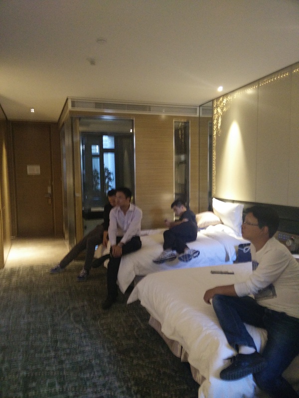 无兄弟，不跑马——第一次用脚来丈量42.195公里