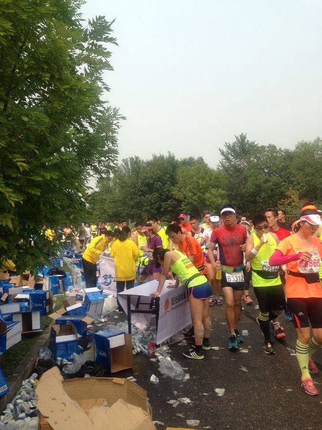 北京马拉松，请您停止侮辱世界六大！