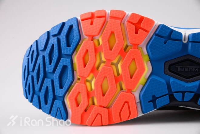 开箱 | NewBalance 1260 V5：顶级支撑跑鞋练成记