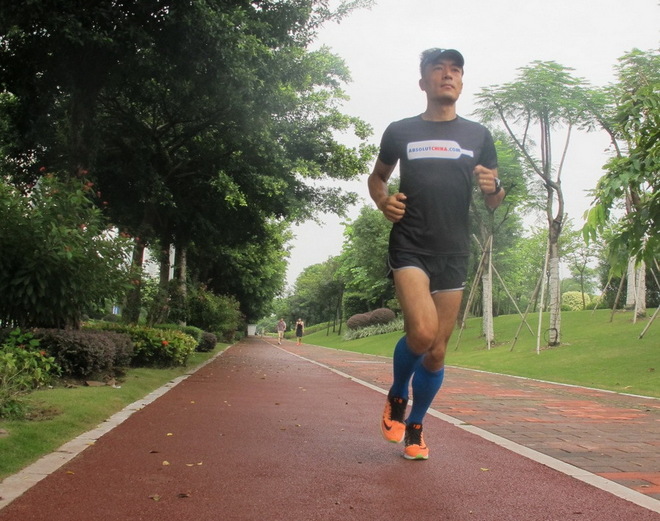 一步一步向前——Nike Zoom Elite 8评测