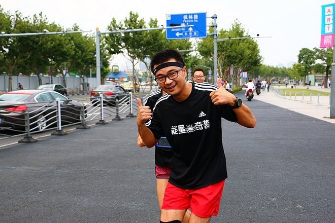 #能量跑# #EnergyRunning# 一起一起，「老法师」小麦带我LSD，带我飞！