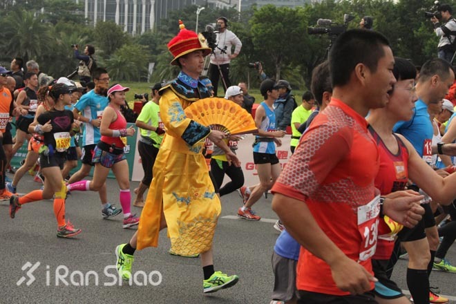 北马 | 现在我们来谈谈比赛前要准备哪些装备？