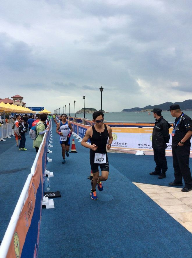 在打铁的路上狂奔