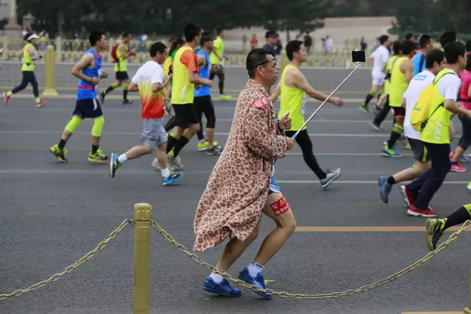 人生马拉松处女跑，献给首都北京浩特！