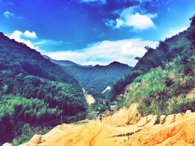 云山秀色 我愿在最美好的时光跑向你——记CBN从化影古越野赛