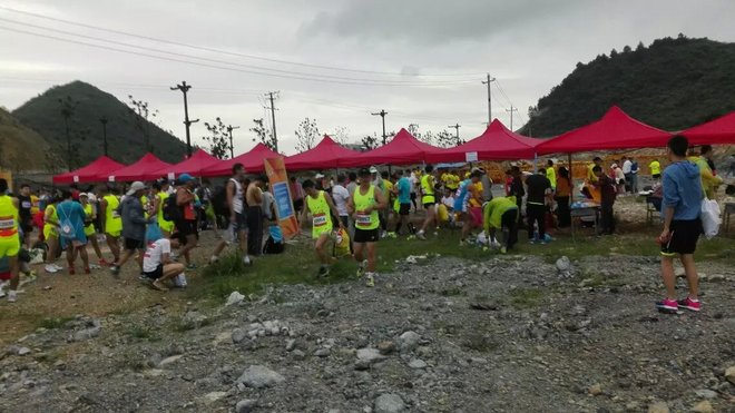 爽跑清凉之都贵阳——我的第二次sub330