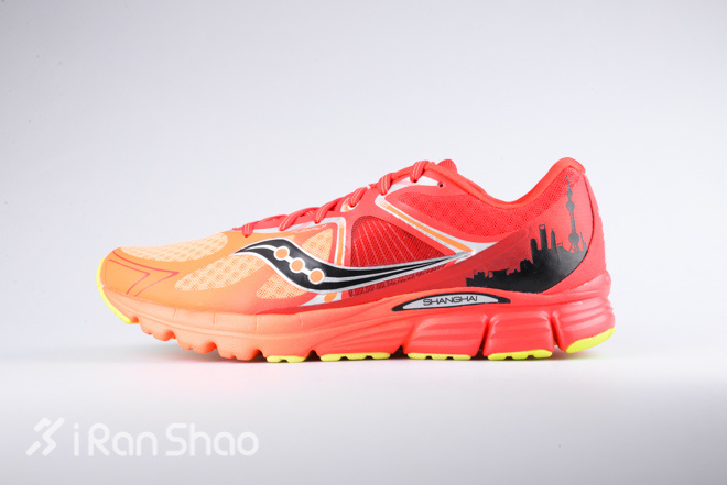 开箱 | 不选了，上马就穿它，Saucony Kinvara 6上海别注版