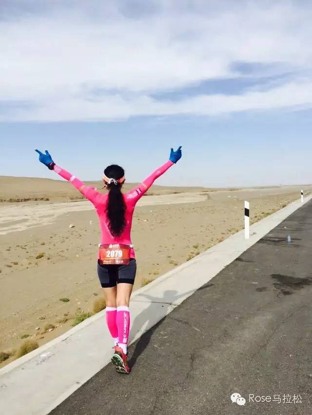 梦想穿过了西域 | 纪念丝路之上的敦煌马拉松