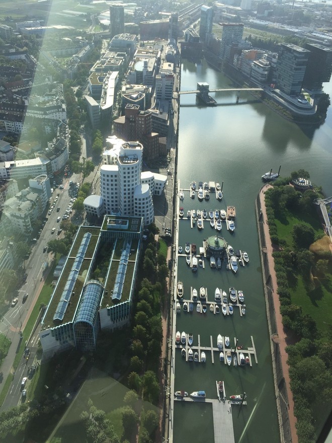 一个人的路途—记录自己的柏林马拉松