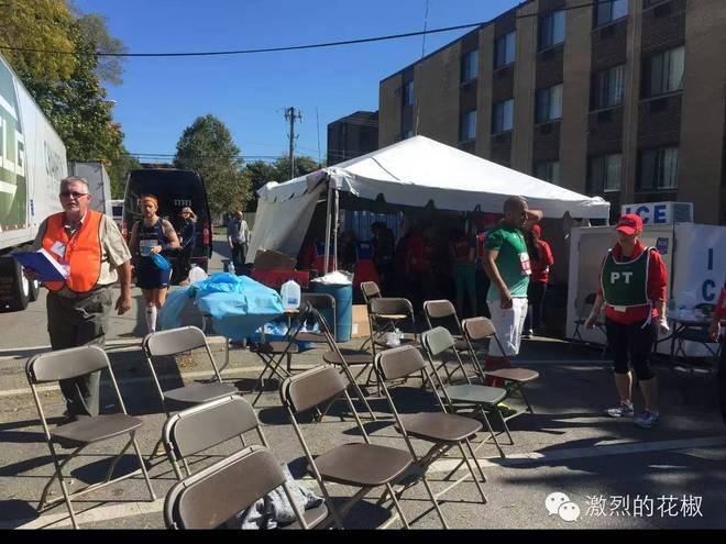 以时尚为运动精神的极富争议的运动健将之以CHI为原则的2015芝加哥马拉松存活记