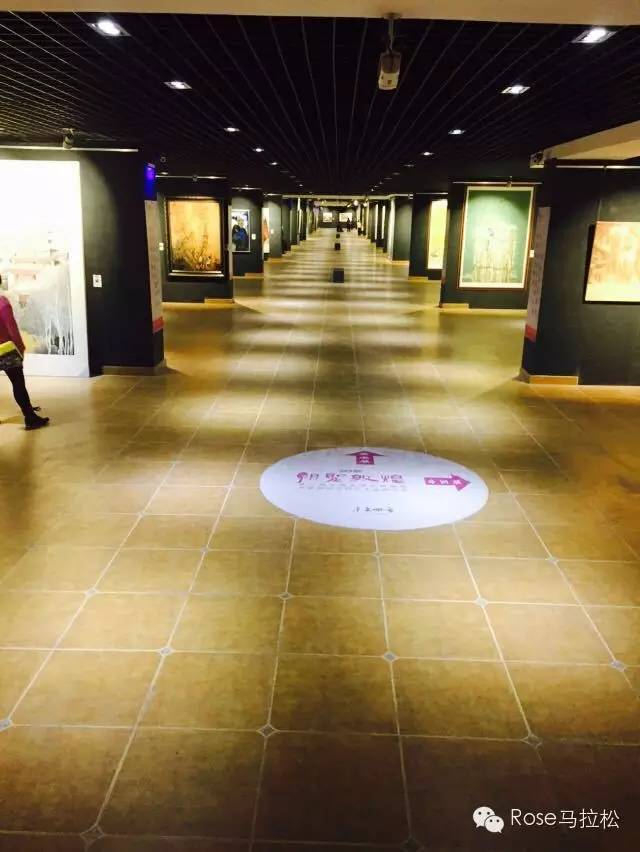 梦想穿过了西域 | 纪念丝路之上的敦煌马拉松