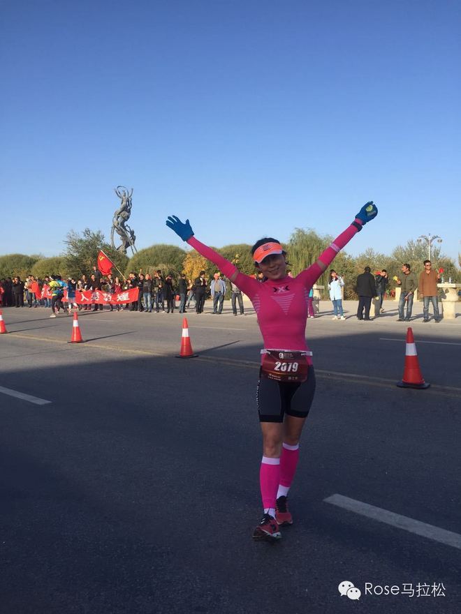 梦想穿过了西域 | 纪念丝路之上的敦煌马拉松