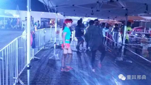 奔跑在秋天来时的路上---2015滴水湖24小时无间断慈善接力跑