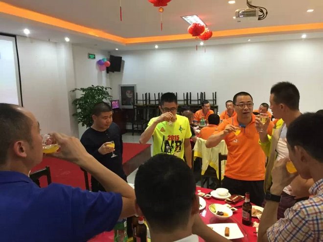 痛并快乐着---2015年宁波马拉松小记