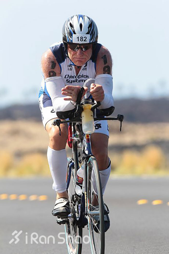 人物 | 他们八十多岁了，还在每年玩大铁