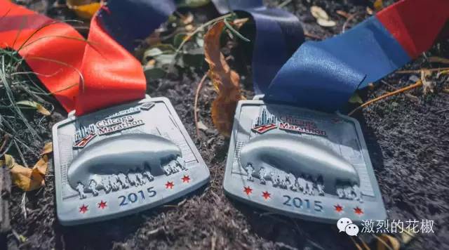 以时尚为运动精神的极富争议的运动健将之以CHI为原则的2015芝加哥马拉松存活记