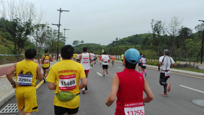 爽跑清凉之都贵阳——我的第二次sub330