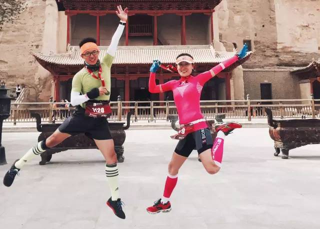 闭馆，车祸，不毛地 ｜ 2015敦煌马拉松2333之旅