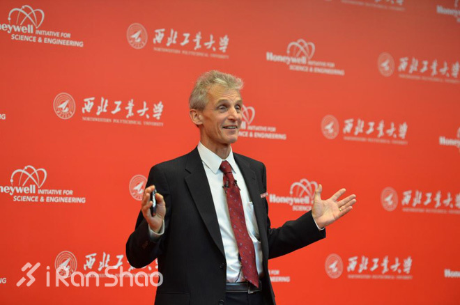 人物 | 跑马拉松的诺贝尔奖得主