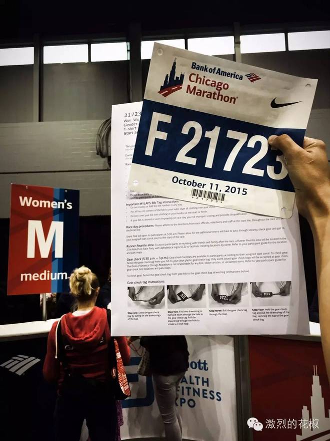 以时尚为运动精神的极富争议的运动健将之以CHI为原则的2015芝加哥马拉松存活记