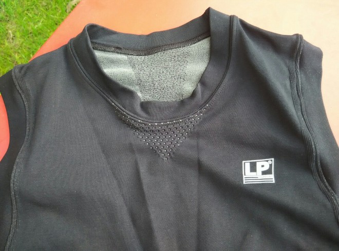 【众测报告】待我八块腹肌时, 再来驾驭你— LP压缩衣测评