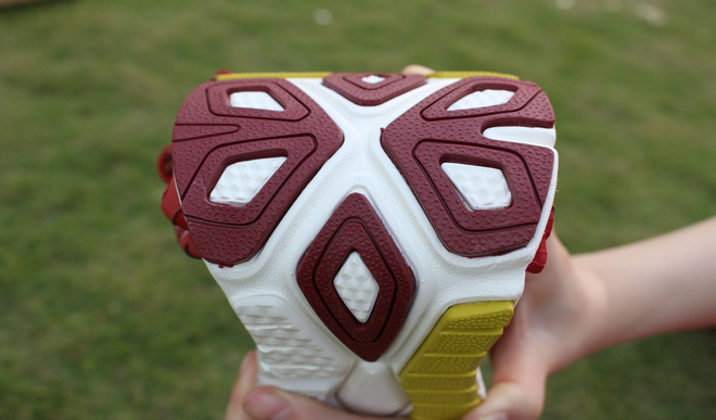 【众测报告】急速超跑New Balance Vazee rush评测