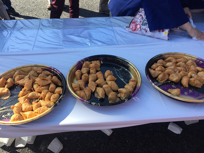 跑过彩虹色的大阪