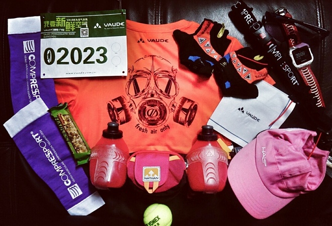 三色霓虹 予你的双瞳演绎一场华丽圆舞曲——TIFOSI三色可换镜片运动眼镜测评