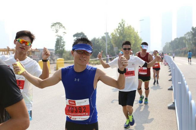 跑游记|爱长沙，辣就跑——记TCL2015长沙国际马拉松赛