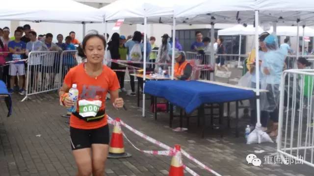 奔跑在秋天来时的路上---2015滴水湖24小时无间断慈善接力跑