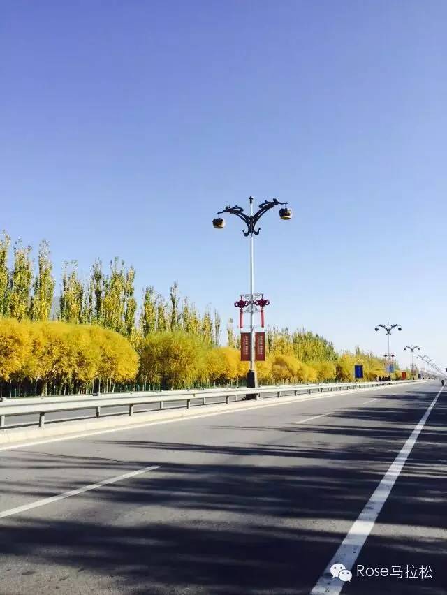 梦想穿过了西域 | 纪念丝路之上的敦煌马拉松