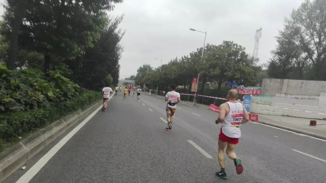 爽跑清凉之都贵阳——我的第二次sub330