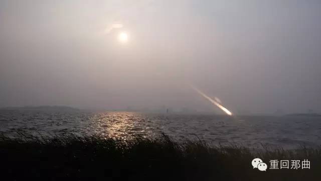 奔跑在秋天来时的路上---2015滴水湖24小时无间断慈善接力跑