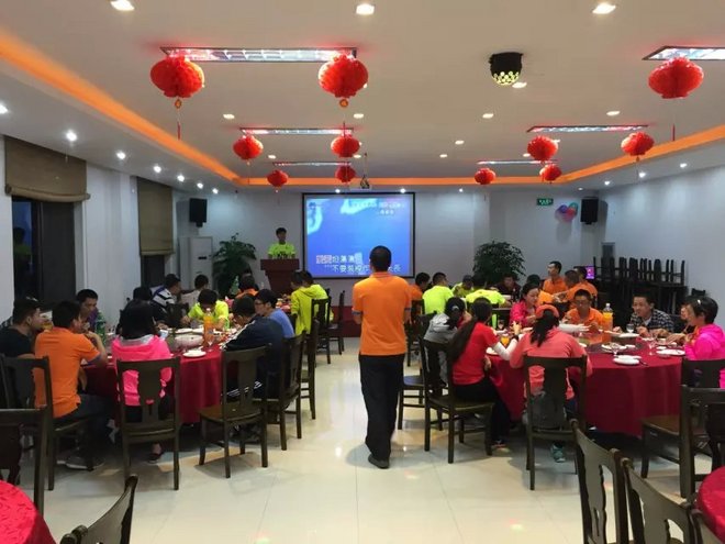 痛并快乐着---2015年宁波马拉松小记