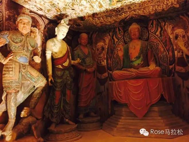 梦想穿过了西域 | 纪念丝路之上的敦煌马拉松