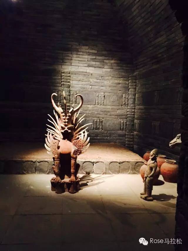 梦想穿过了西域 | 纪念丝路之上的敦煌马拉松