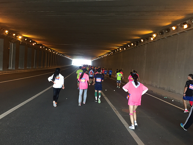 第一次背靠背的马拉松-合肥马拉松2015