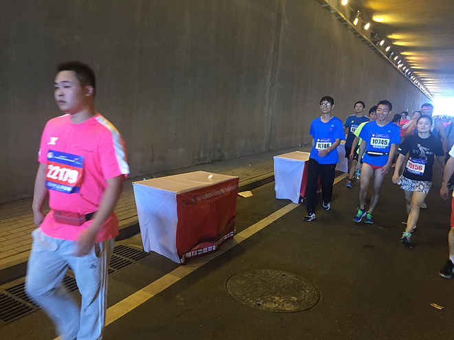 第一次背靠背的马拉松-合肥马拉松2015