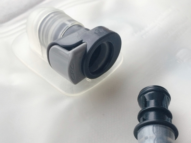 【众测报告】还好是中奖的，不然又得跪键盘了－  一个装备党呕心沥血的测评（标题要长长长）－Salomon Sense Pro 越野套装众测报告