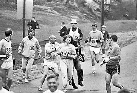 测评：【浦东国际女子马拉松】我们就是最美的风景