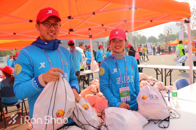 回顾 | 首届南马，一场“出人意料”的马拉松