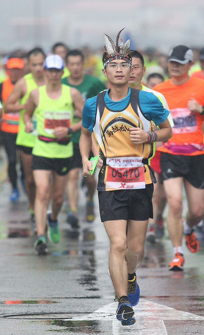 2015.11.01 冷雨杭城跑首马